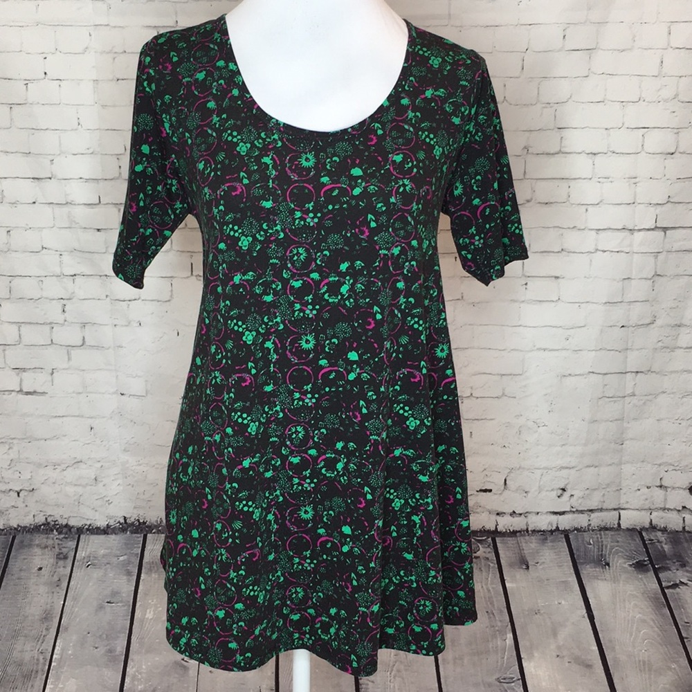 Small lularoe perfect T